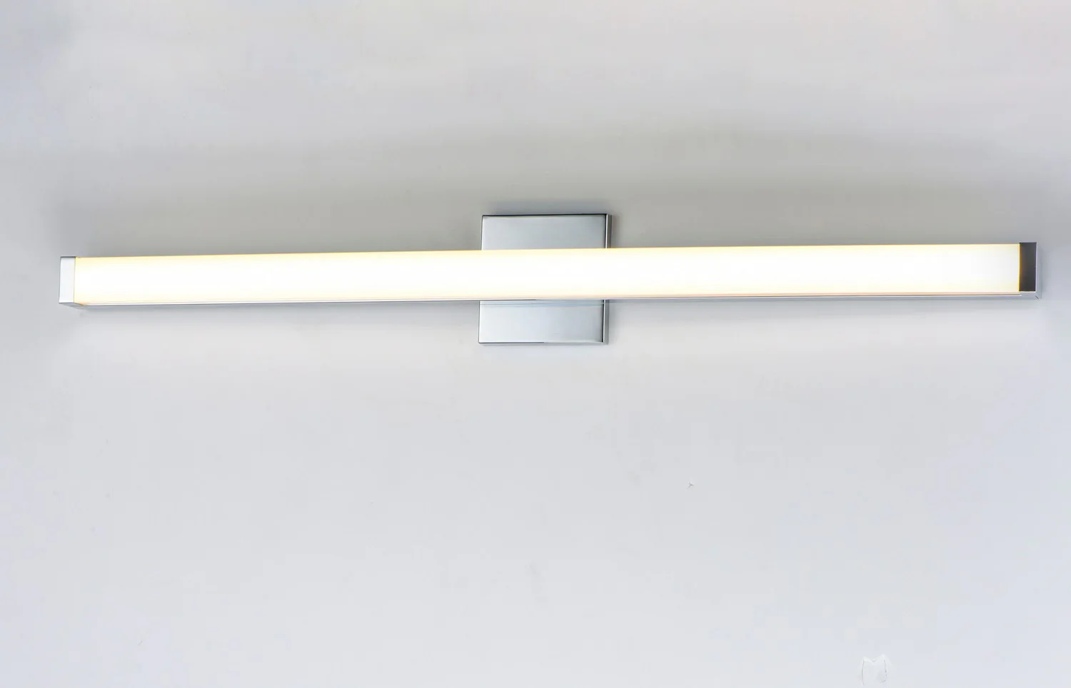 Spec 1-Light Integrated LED Bathroom Vanity Light, Polished Chrome - Image 3
