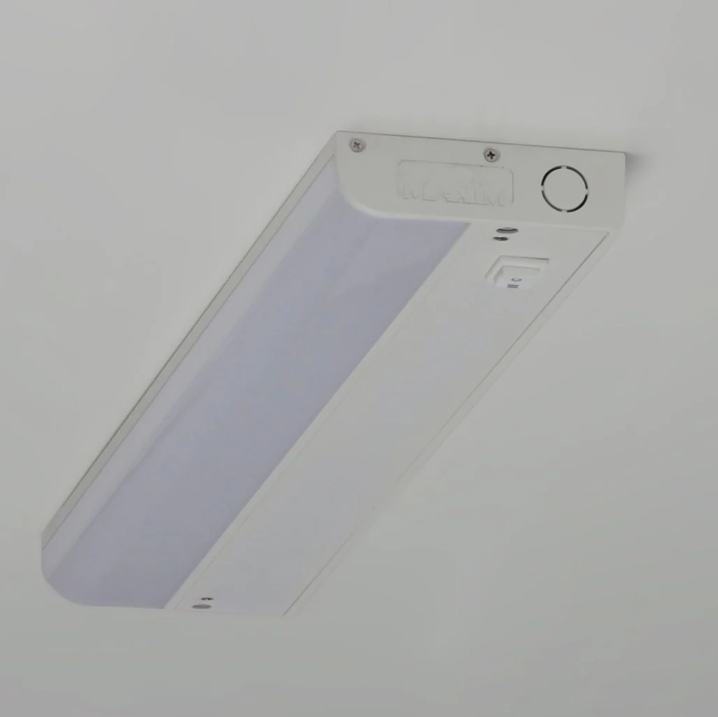 CounterMax 18 in Integrated LED Under Cabinet Light, White - Image 4