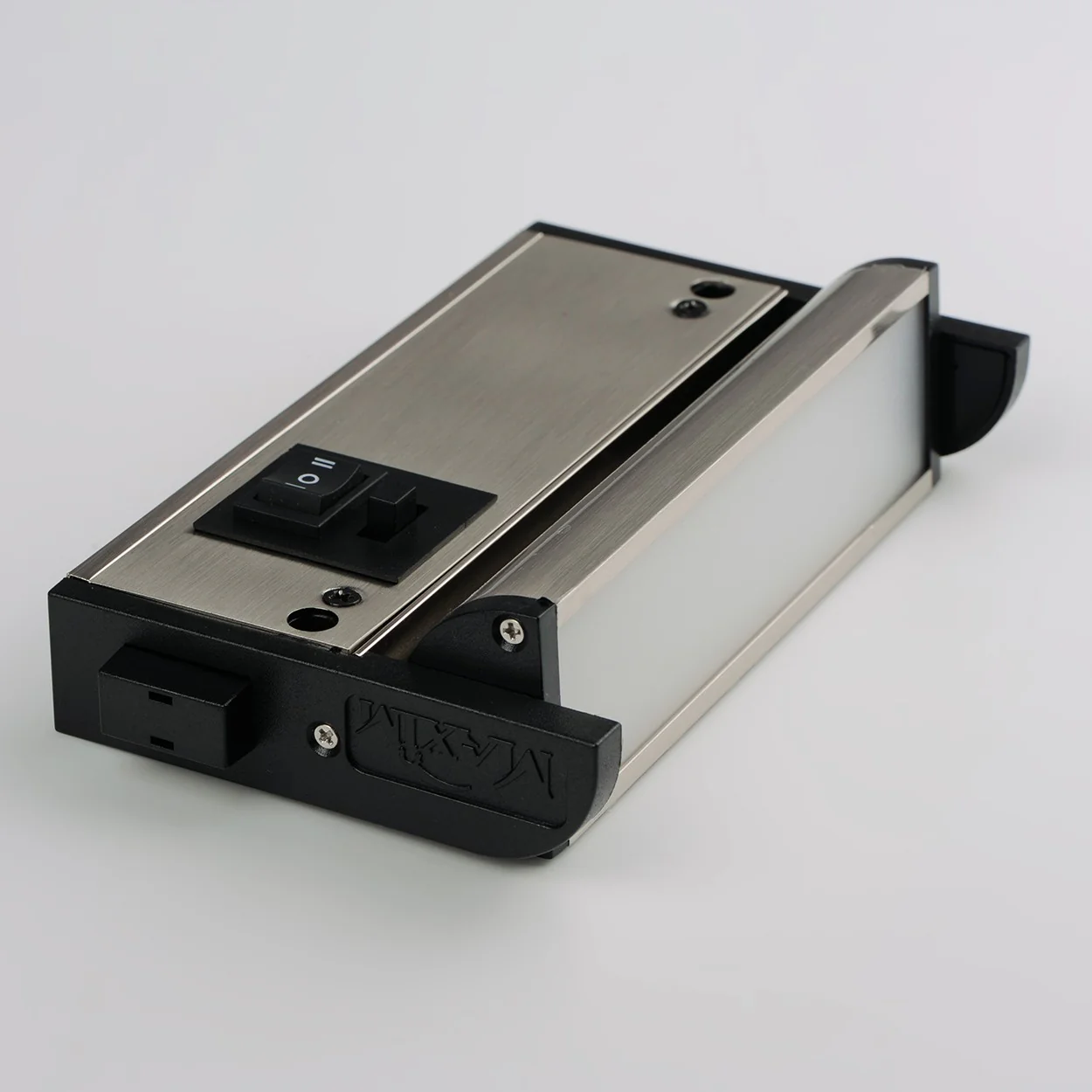 CounterMax 6 in Integrated LED Under Cabinet Light, Satin Nickel - Image 2