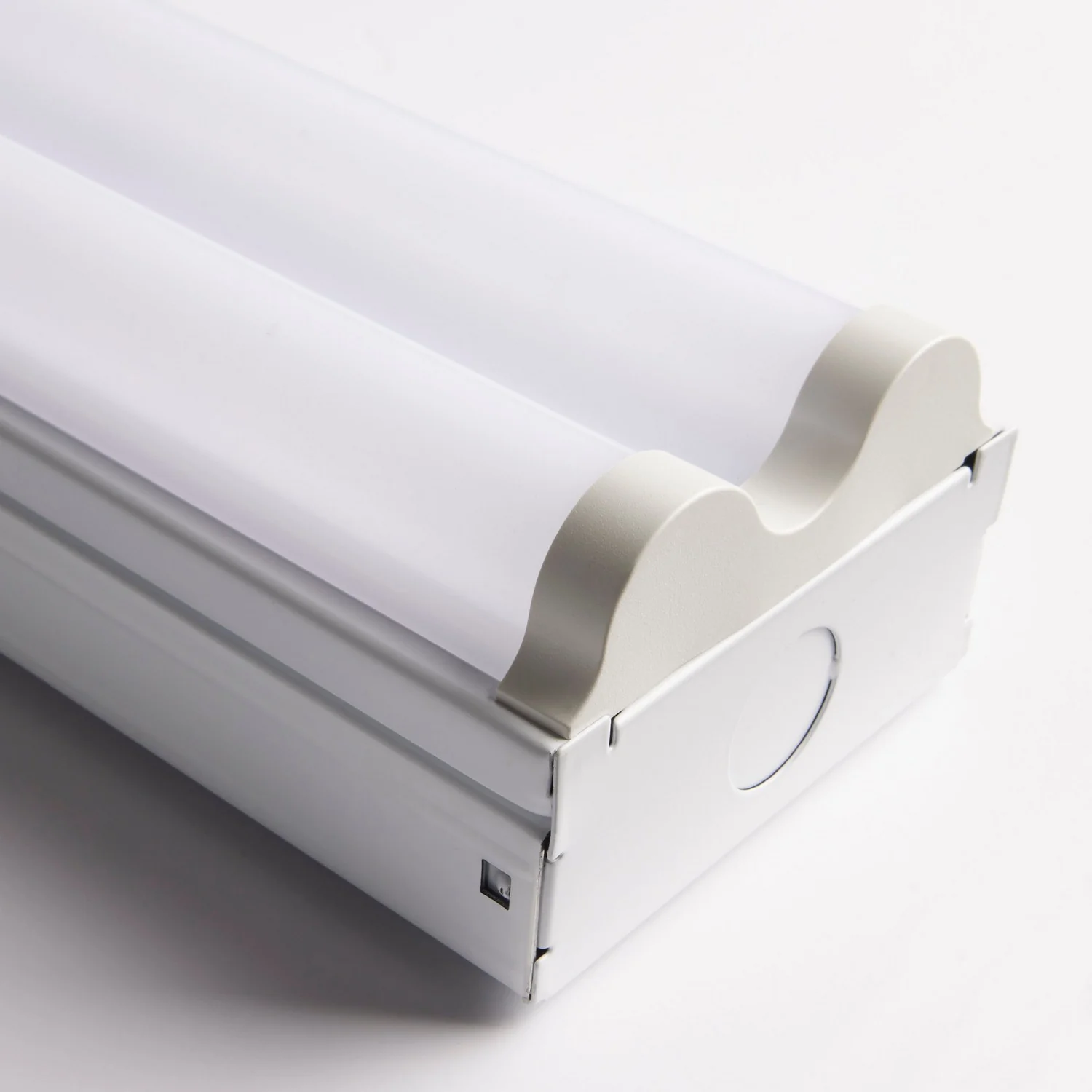 Brentwood 8 Ft 78W LED Double Light Strip, White - Image 3